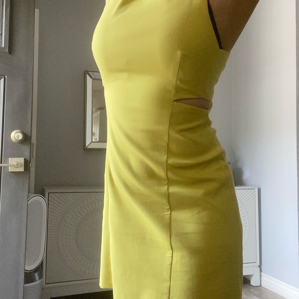 Yellow ZARA cutout dress - Picture 13 of 14